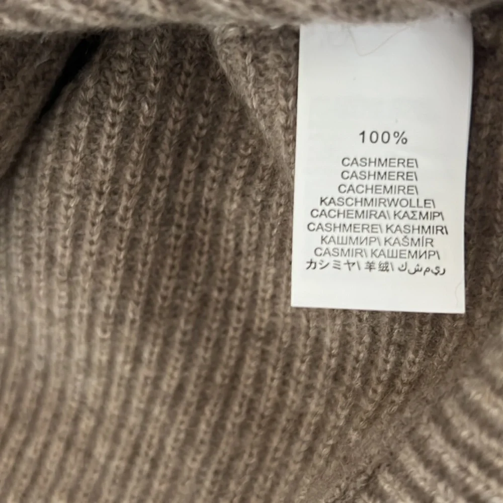 Brunello Cucinelli 100% cashmere cardigan - Picture 8 of 15